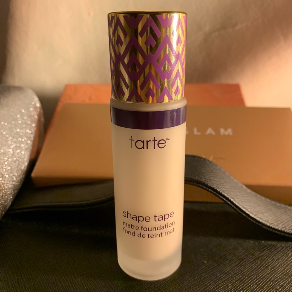 Tarte Matte Shape Tape foundation